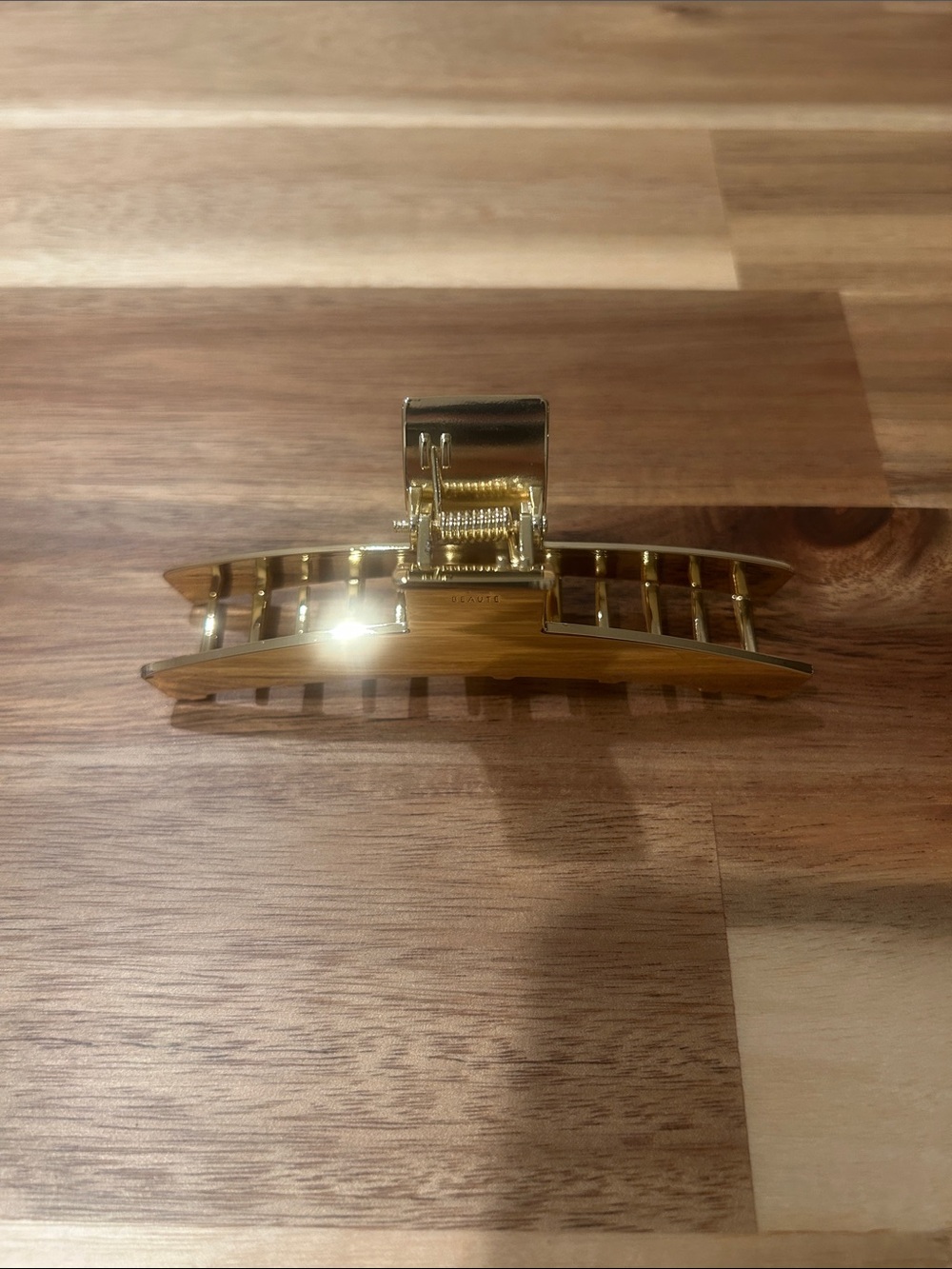 Yves Saint Laurent Gold Hair Clip - Picture 4 of 7